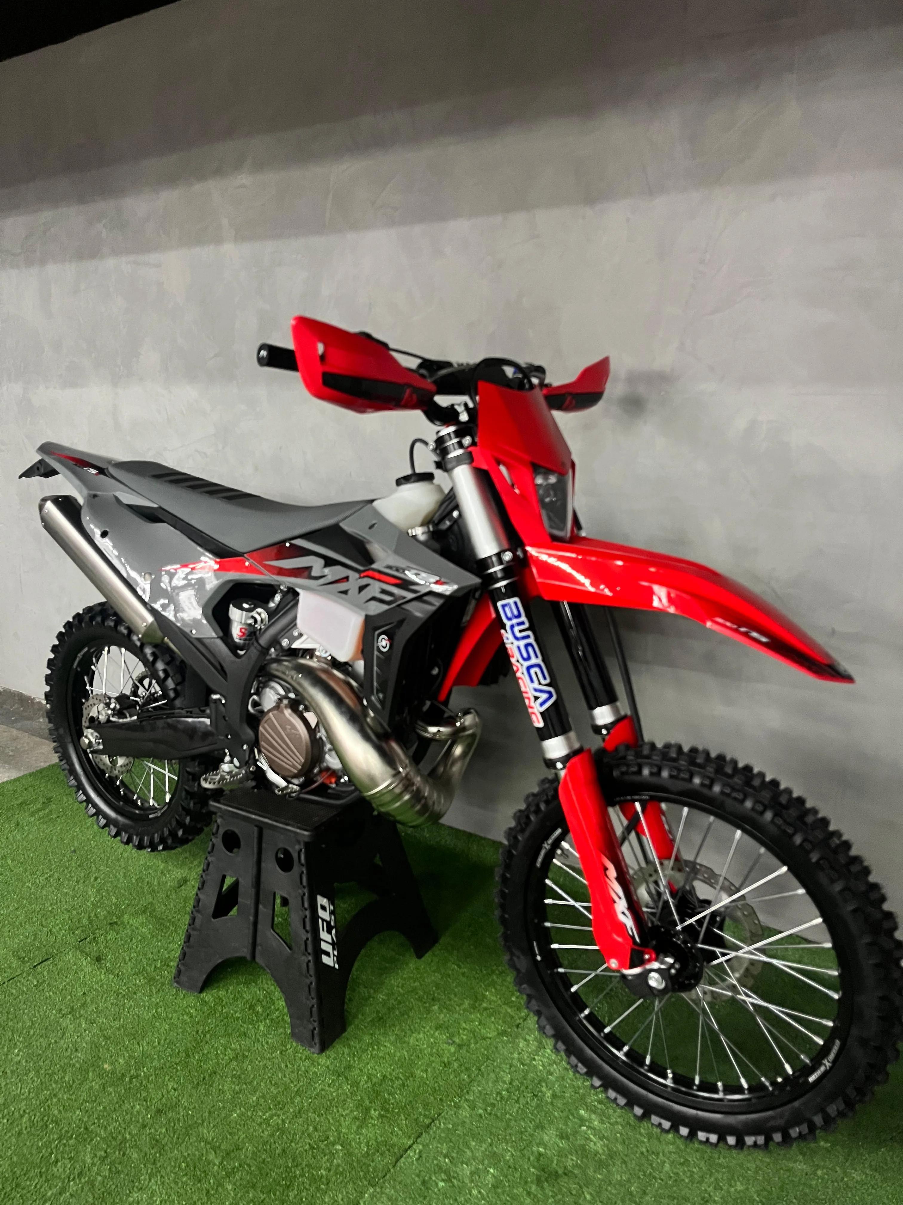 300 TSX - miniatura 5