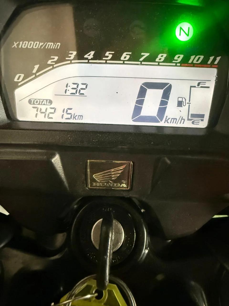 Honda CG 160FAN71 - miniatura 3