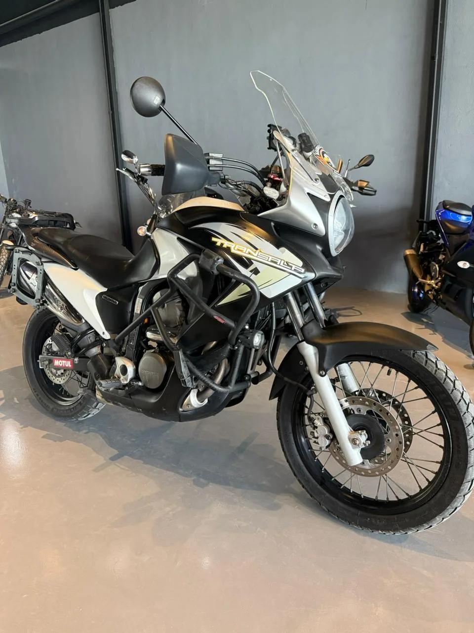 Honda XL700V TRANSALP - foto 1