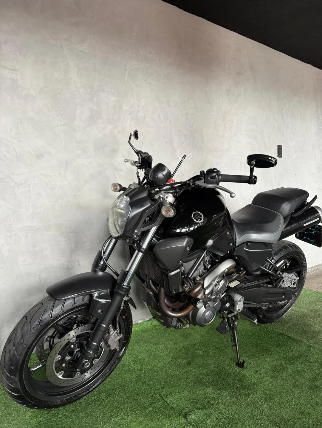 Yamaha MT-03 660CC - miniatura 3