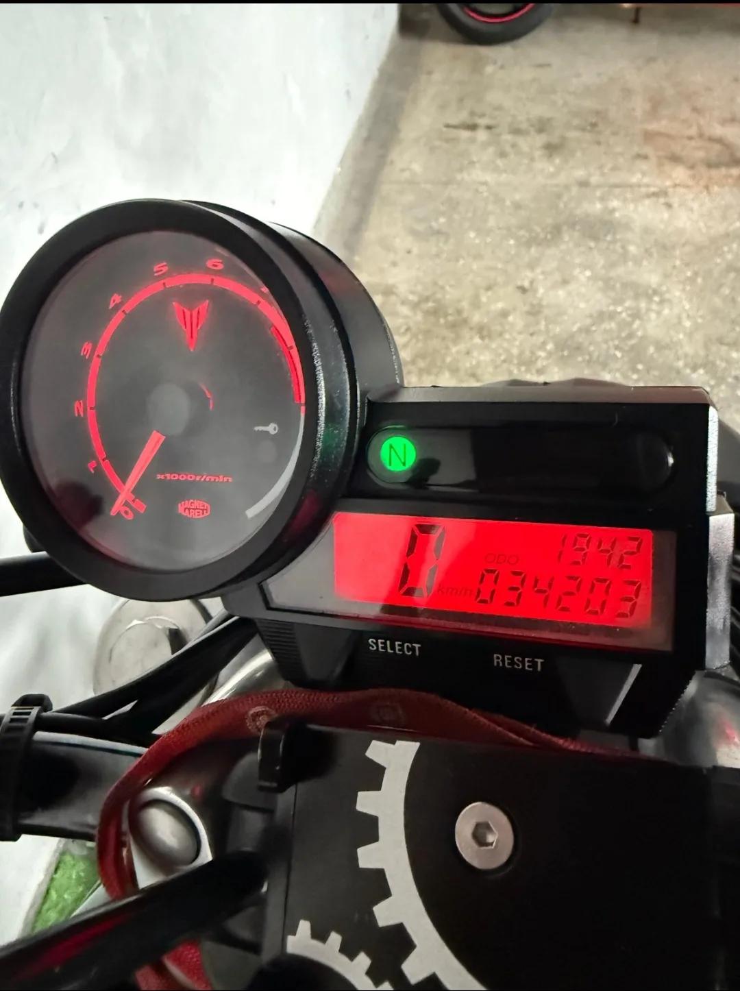 Yamaha MT-03 660CC - miniatura 5