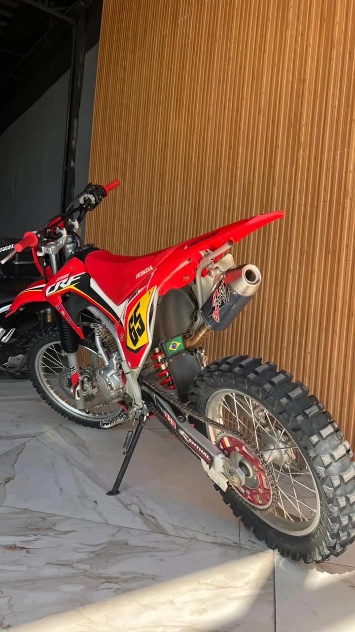 Honda 250F - miniatura 5